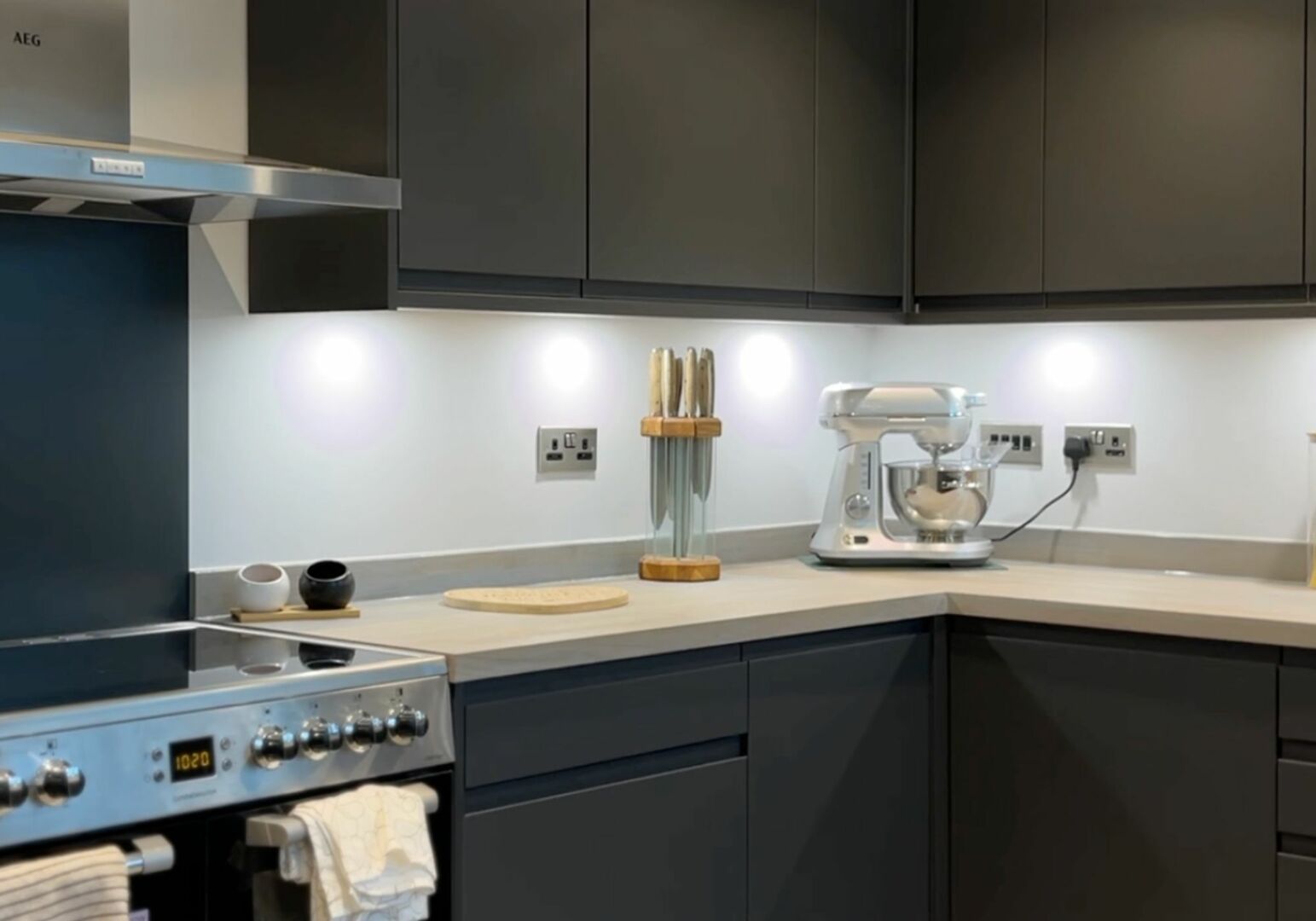 Harwich Handleless Cottage Kitchen Renovation